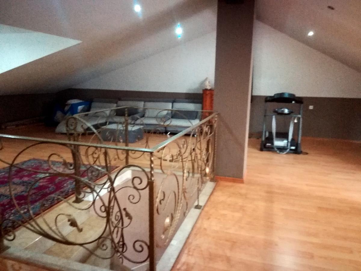 Leon Hotel Tbilisi ภายนอก รูปภาพ
