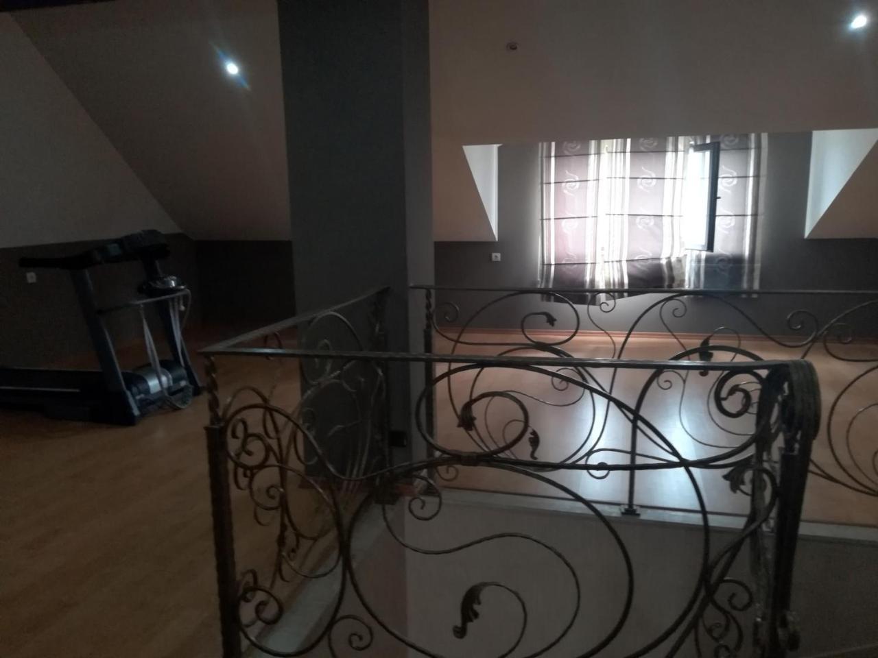 Leon Hotel Tbilisi ภายนอก รูปภาพ