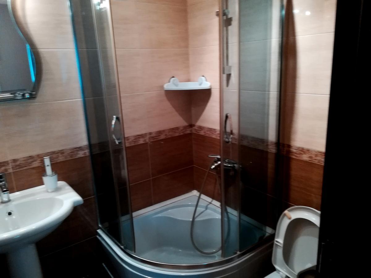 Leon Hotel Tbilisi ภายนอก รูปภาพ